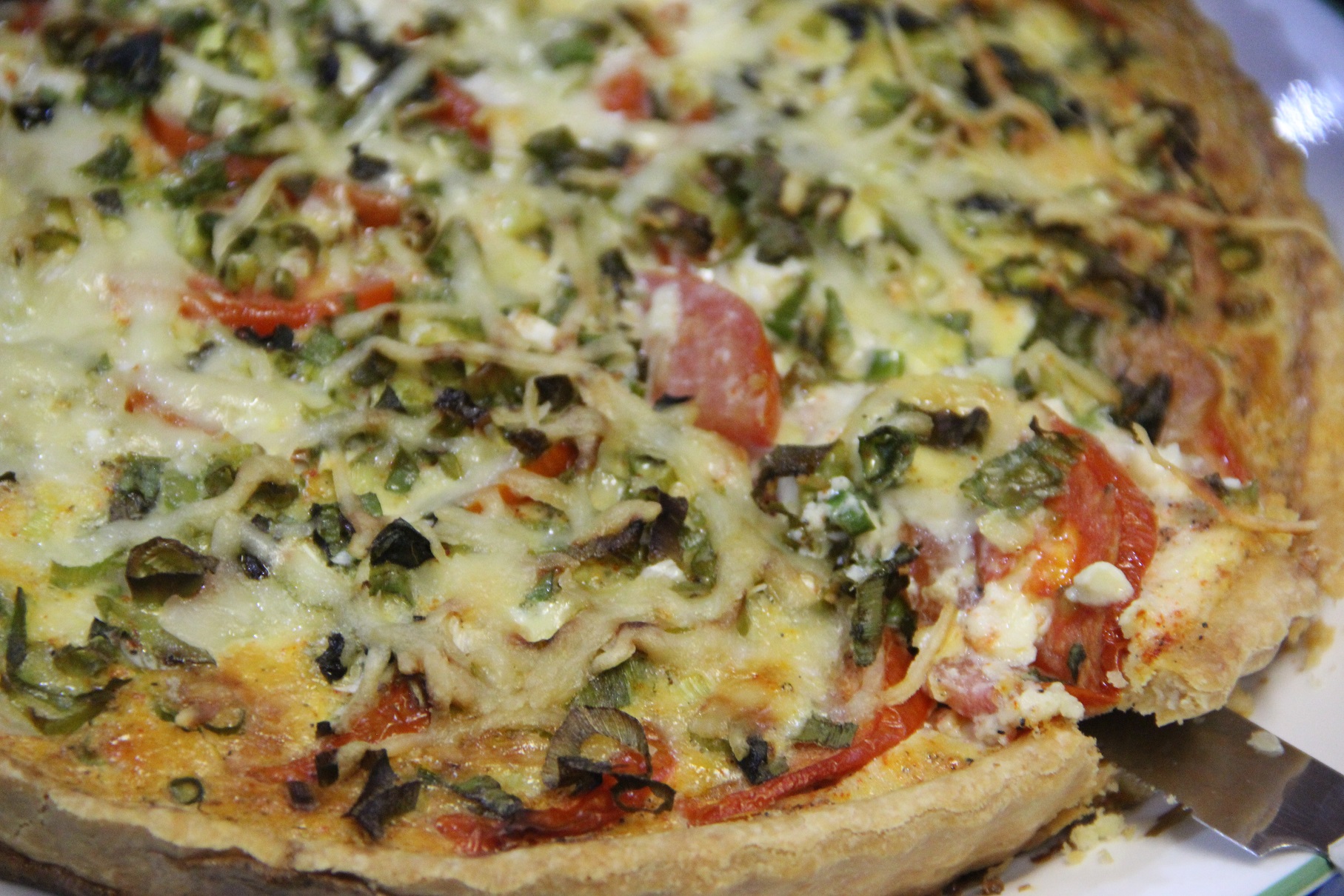 קיש עגבניות וגבינה