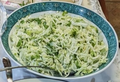 סלט כרוב עם כוסברה