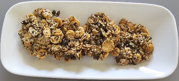 עוגיות פיצוחים וקורנפלקס