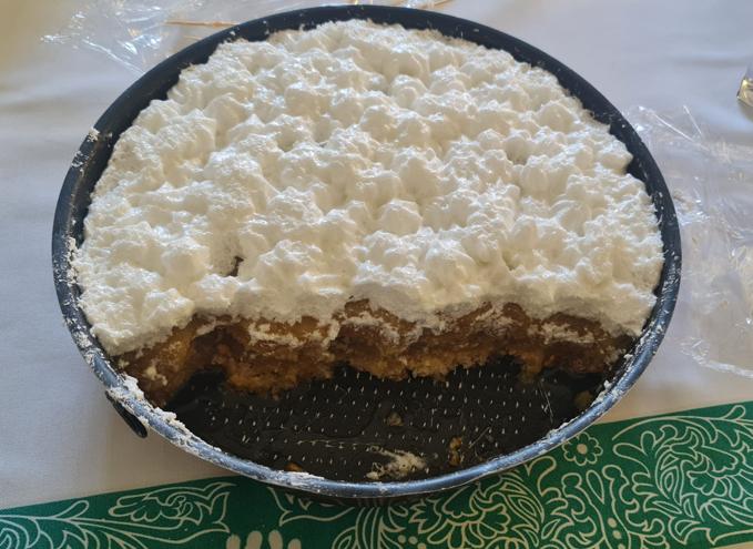 עוגת מוס עם ביסקוויט