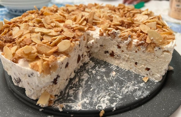 עוגת נשיקות